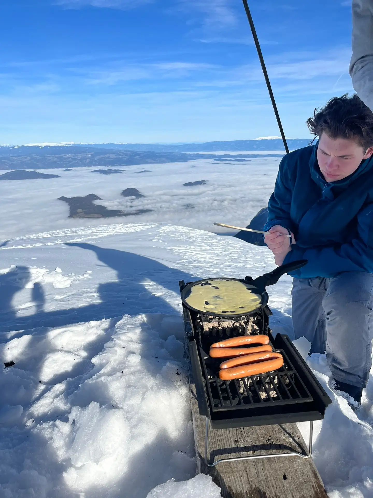 grill im schnee am berg